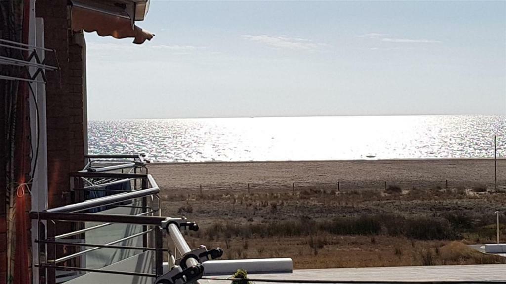 קסטלדפלס Apartamento Playa Mar מראה חיצוני תמונה